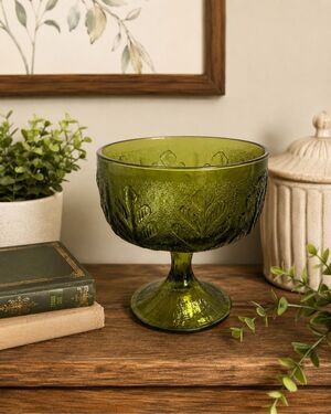 1978 FTD Green Glass Oak Leaf Footed Pedestal Stem Round Bowl Vase Dish vtge